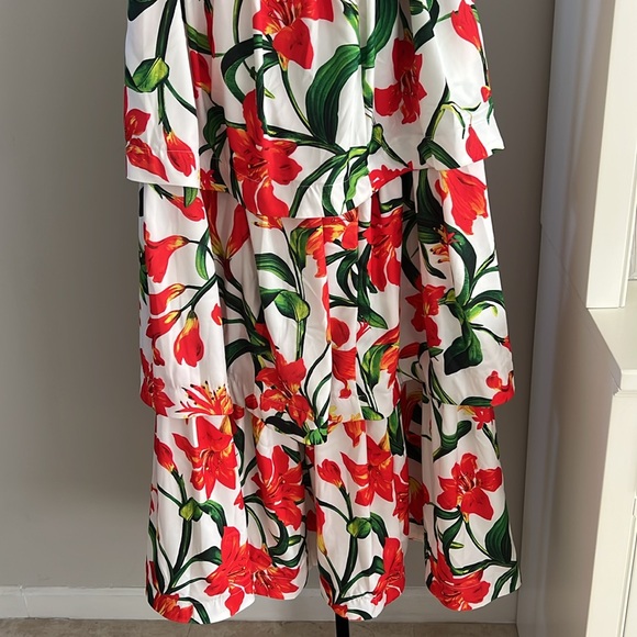 NWT Tropical print skirt in size small - Picture 4 of 4